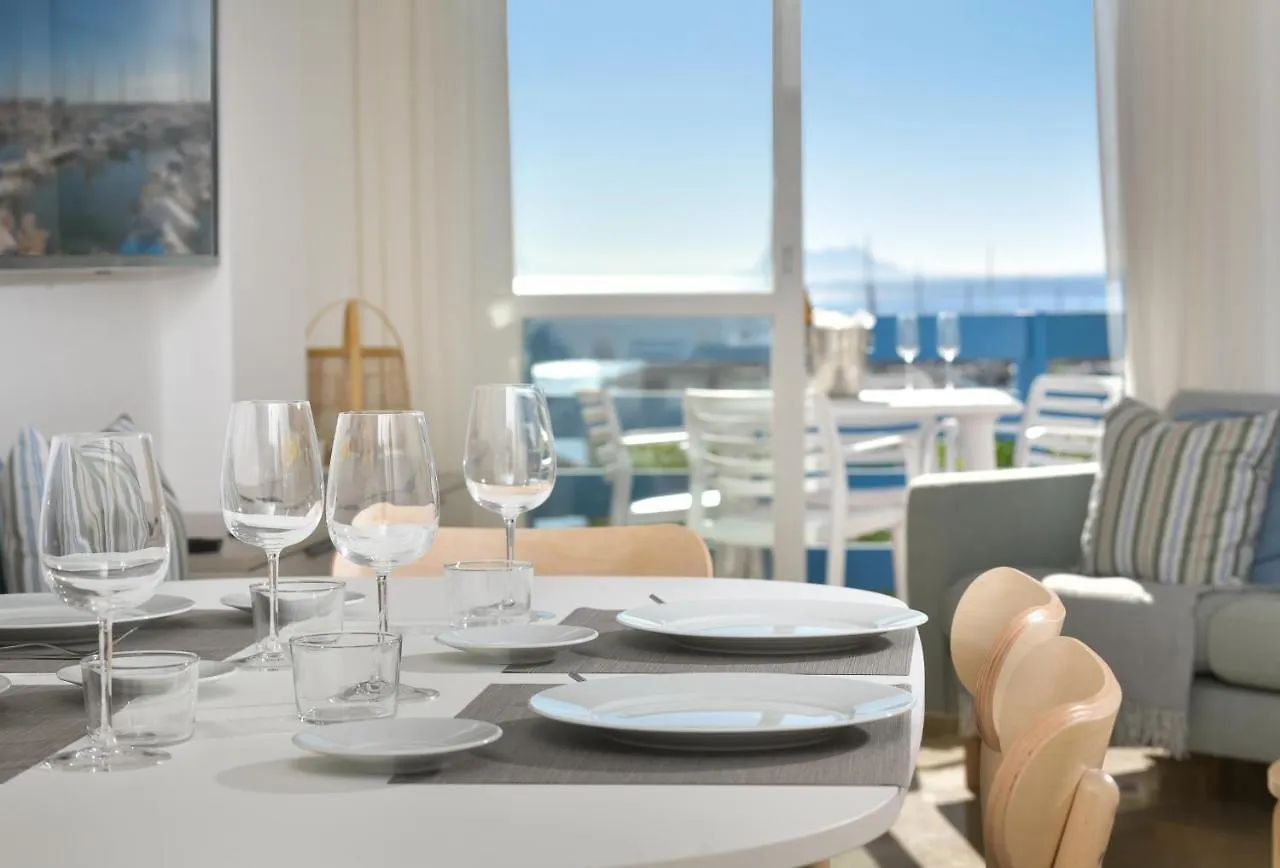 Charming Beachfront Apartment In Estepona Marina