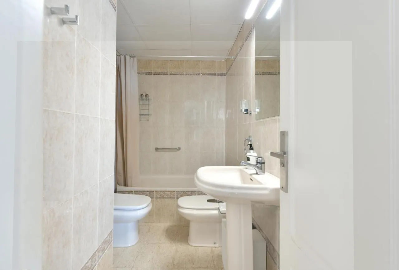 Charming Beachfront Apartment In Estepona Marina 0*,