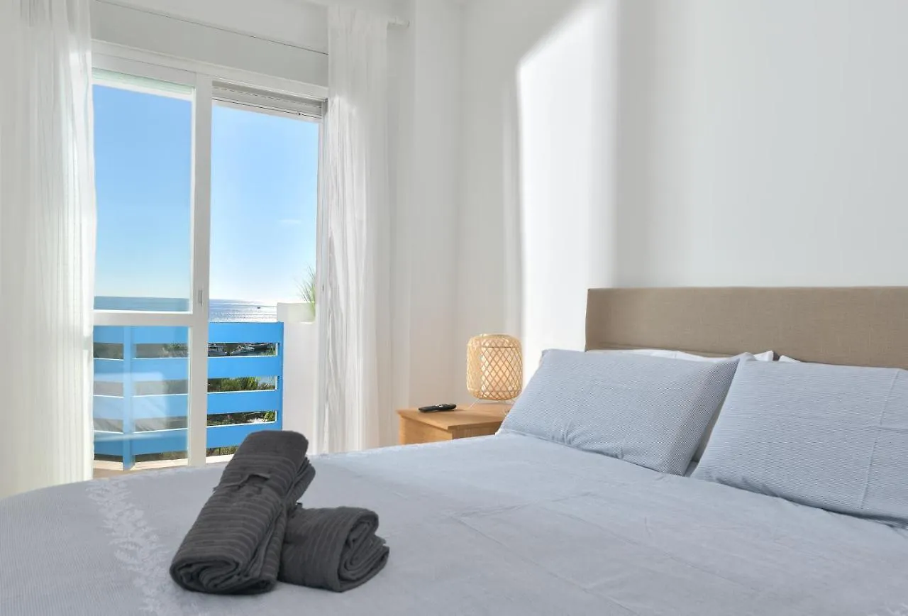 Charming Beachfront Apartment In Estepona Marina
