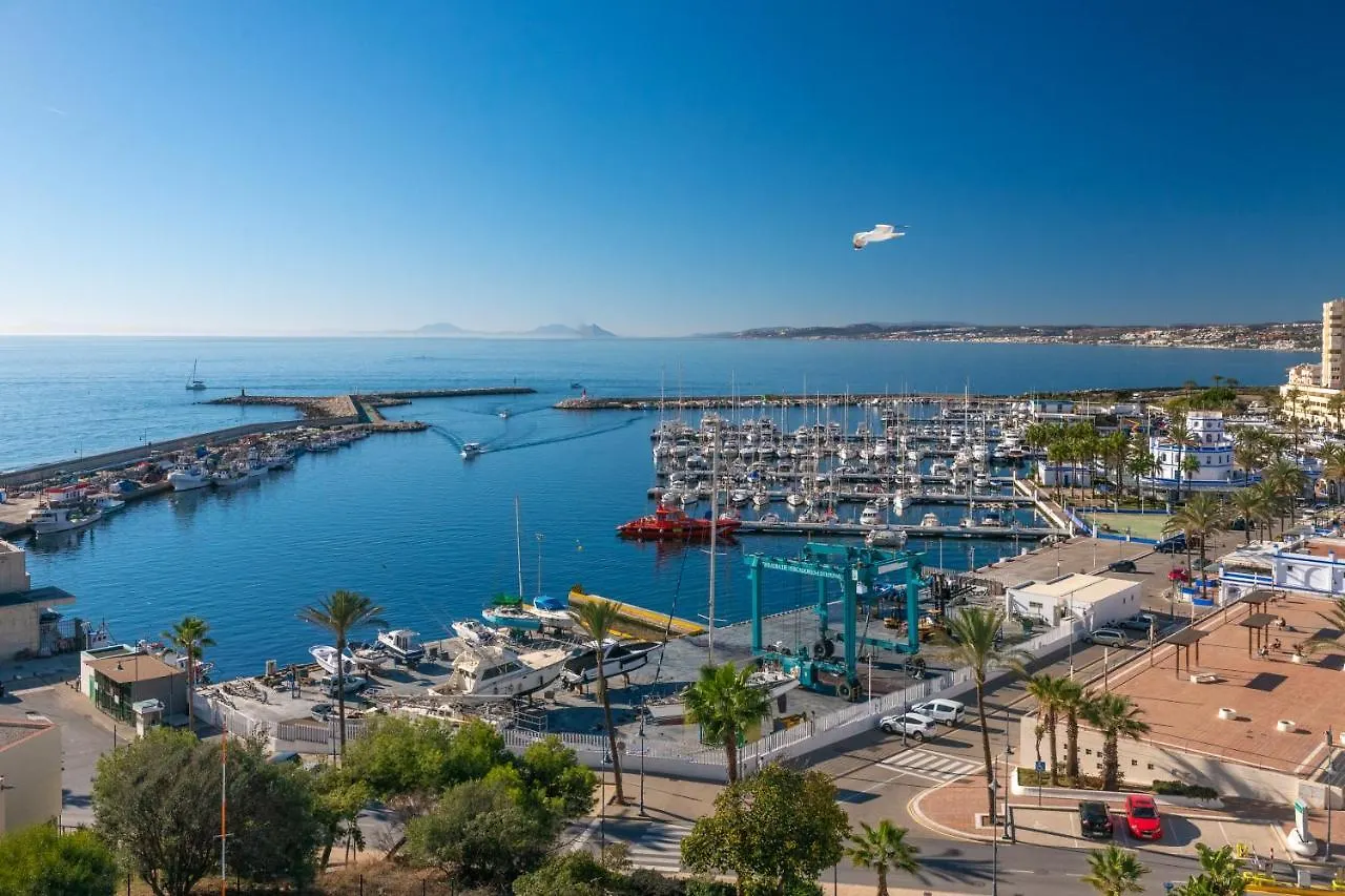 Charming Beachfront Apartment In Estepona Marina