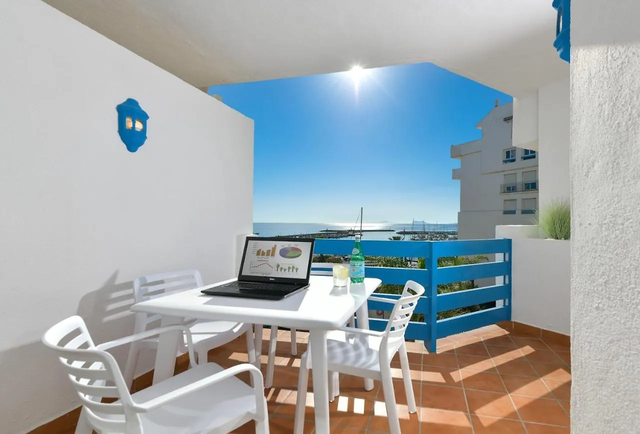 Charming Beachfront Apartment In Estepona Marina Španělsko
