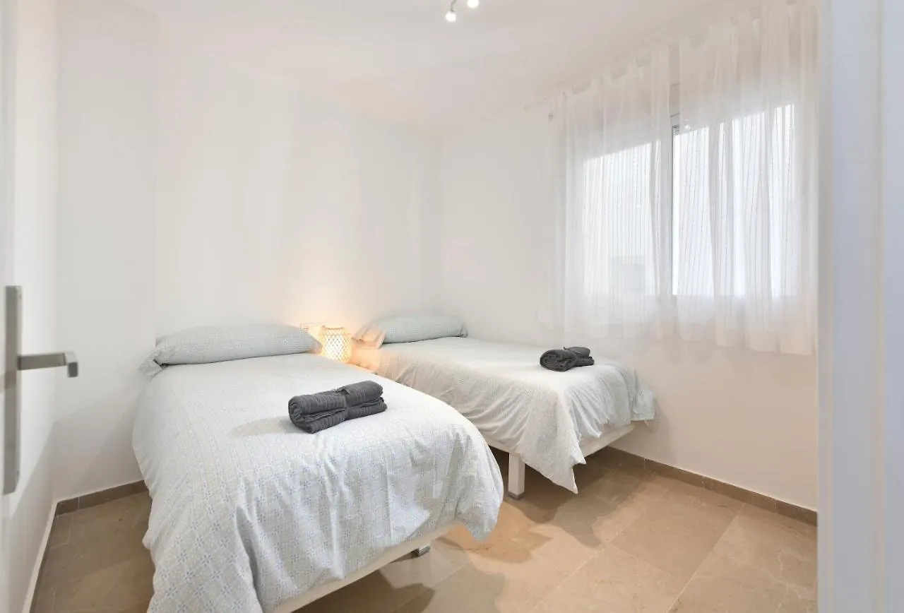 Charming Beachfront Apartment In Estepona Marina