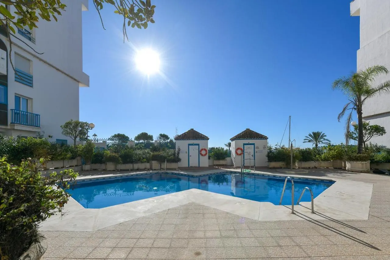 Charming Beachfront Apartment In Estepona Marina 0*,